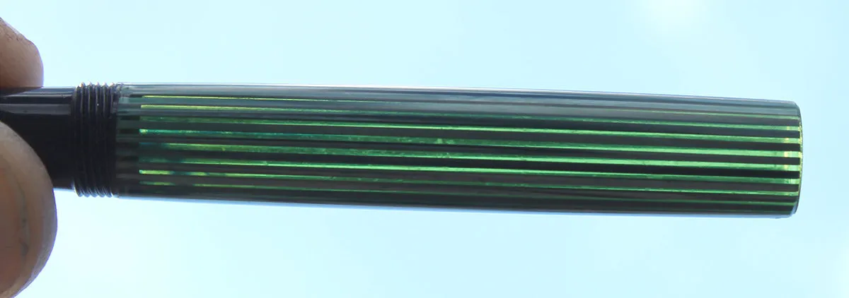 1950s PELIKAN 400NN FOUNTAIN PEN GREEN STRIATED CELLULOID B-BBB NIB RESTORED