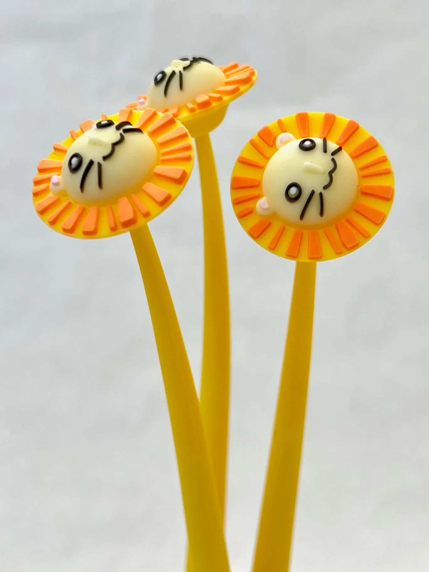 22550 LITTLE LION FLOWER GEL PEN-48