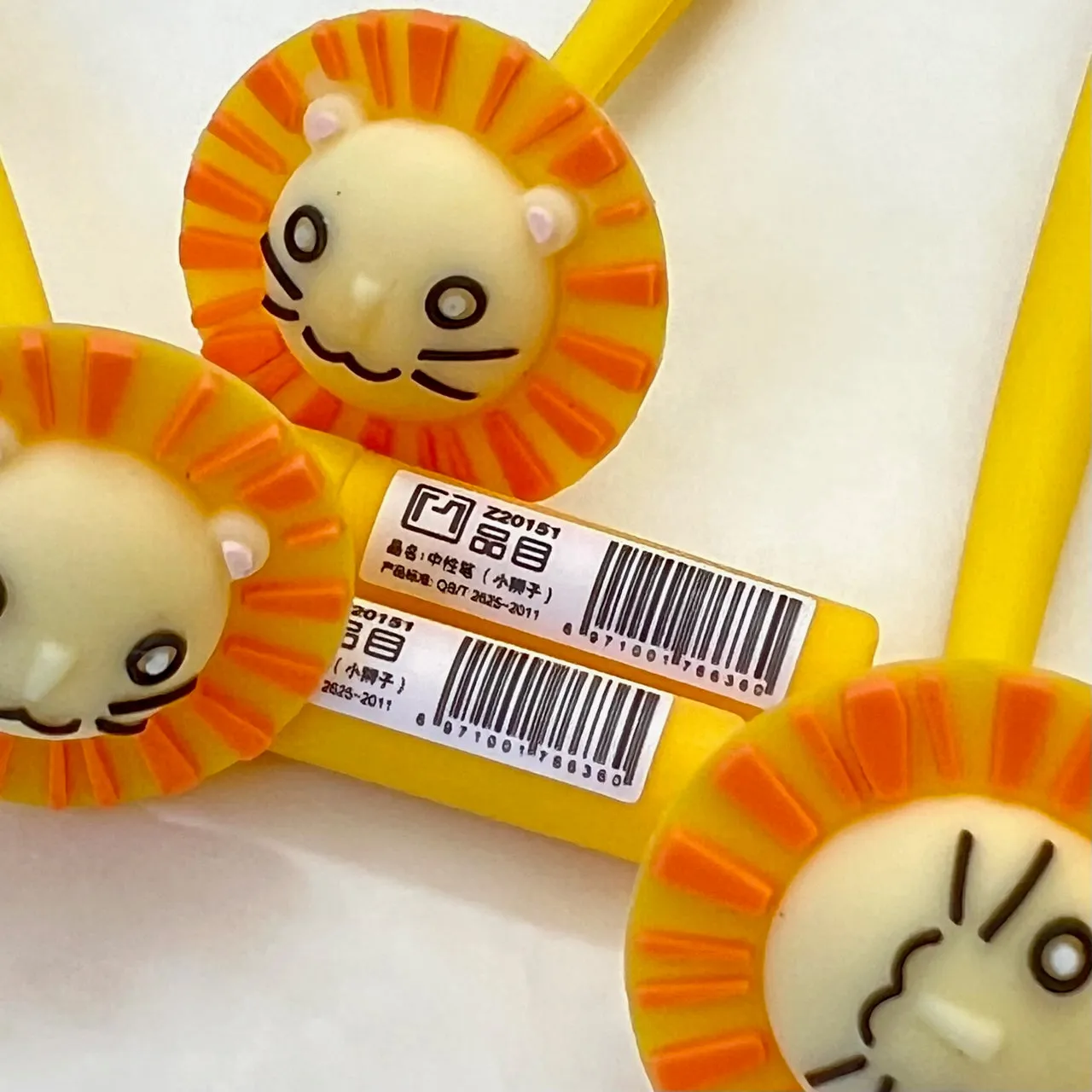22550 LITTLE LION FLOWER GEL PEN-48