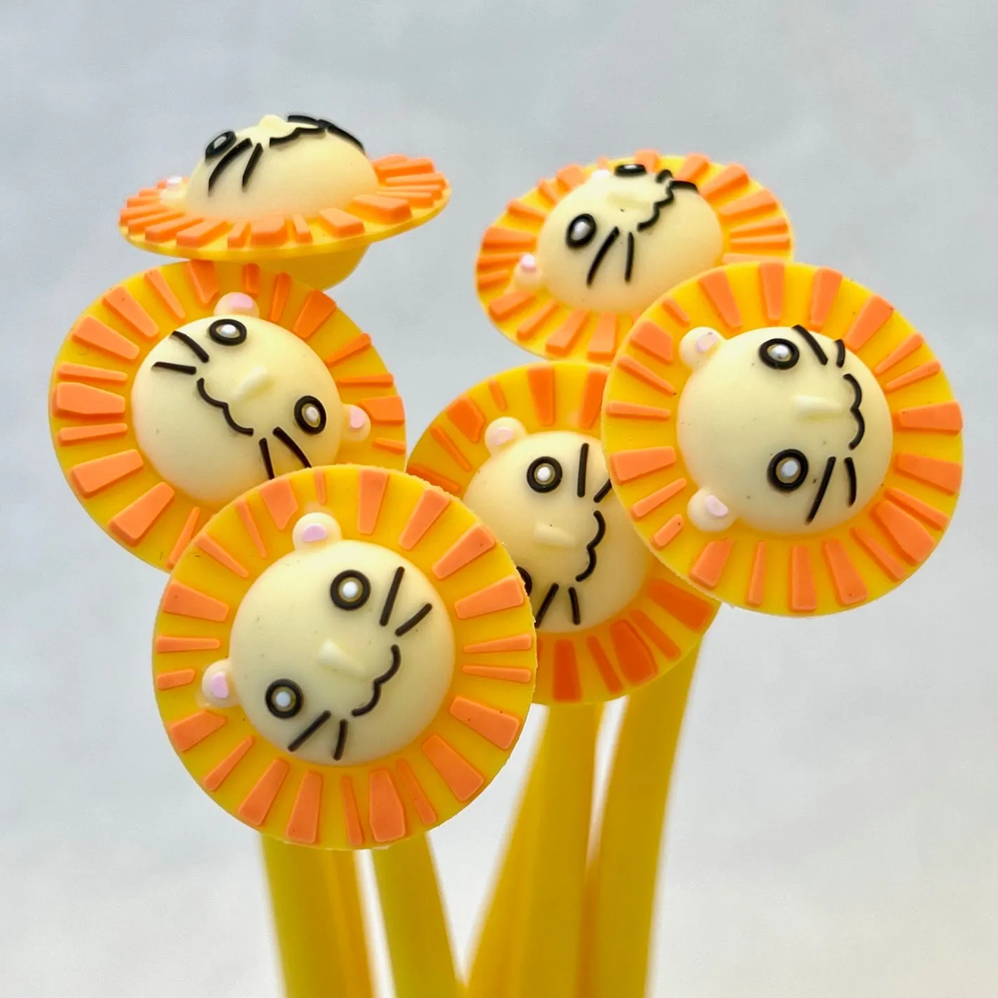 22550 LITTLE LION FLOWER GEL PEN-48