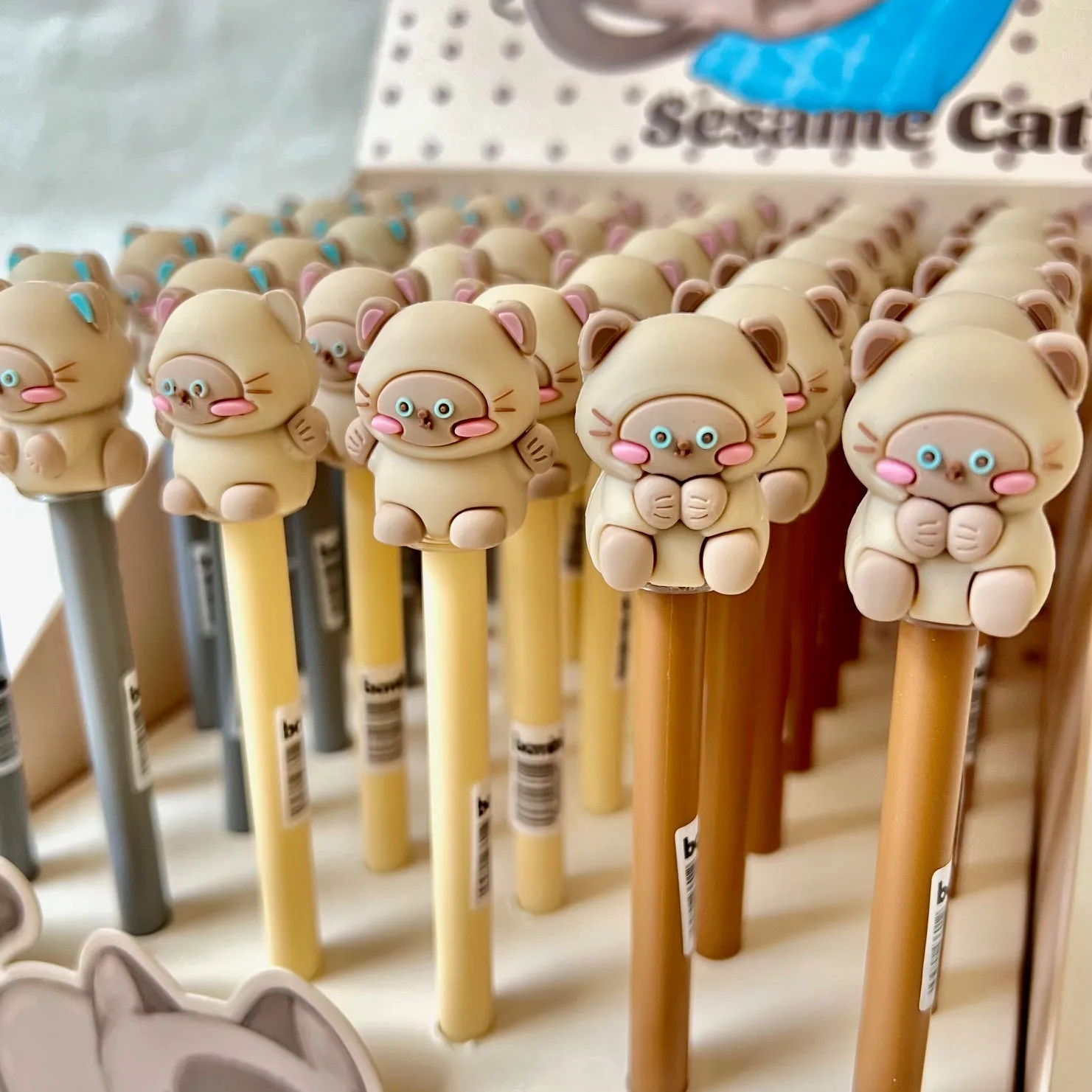 22590 SESAME CAT GEL PEN-36